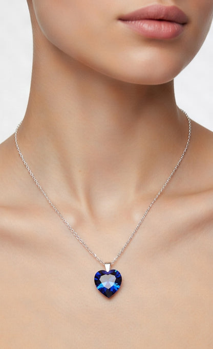 Pendant Sapphire Depth Heart